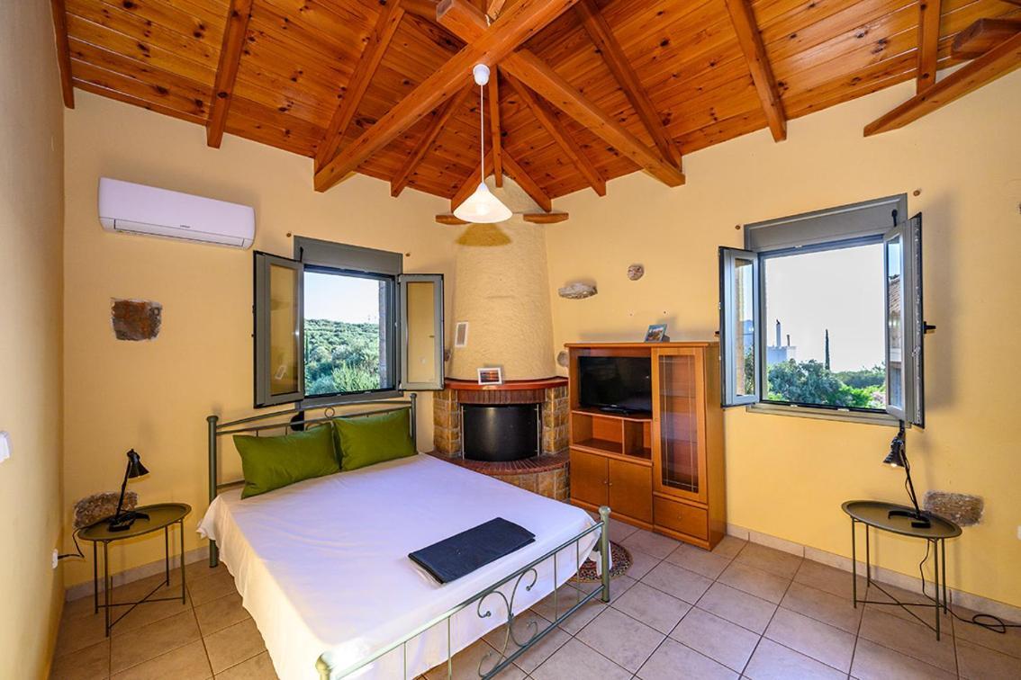 Alex Stone House Villa การ์ดามมีลี ภายนอก รูปภาพ